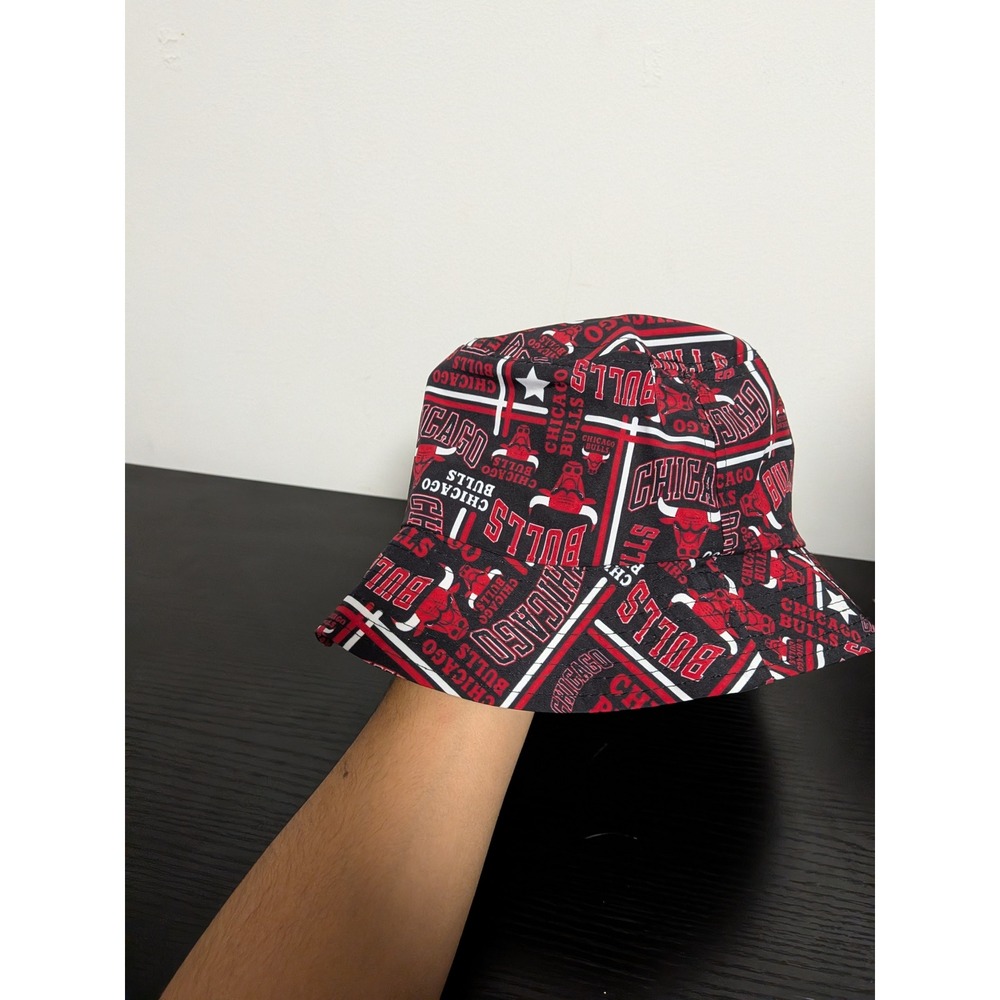 Ultra Game Chicago Bulls NBA Bucket Hat All Over Print Red Black One‎ Size - Picture 2 of 7